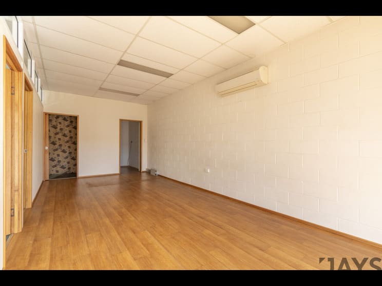 Click to view all images 9 Simpson Street Mount Isa QLD 4825 - Image 2