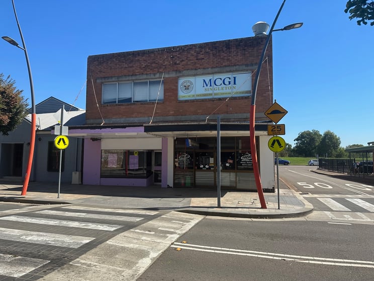 Click to view all images 154 John Street Singleton NSW 2330 - Image 1