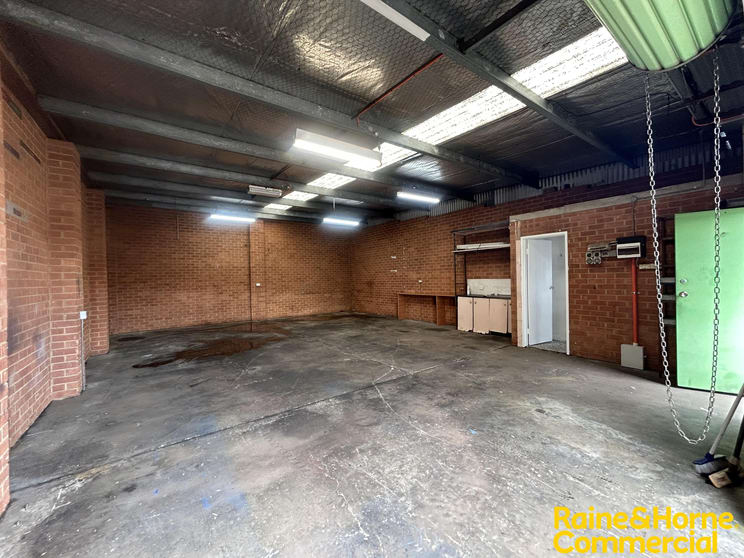 Click to view all images Unit 17B/4 Louise Avenue Ingleburn NSW 2565 - Image 2