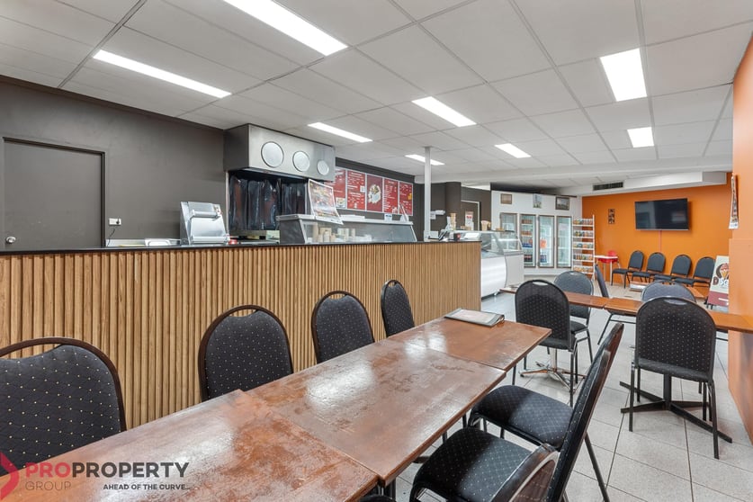 Click to view all images 6/386 Wanneroo Road Westminster WA 6061 - Image 3