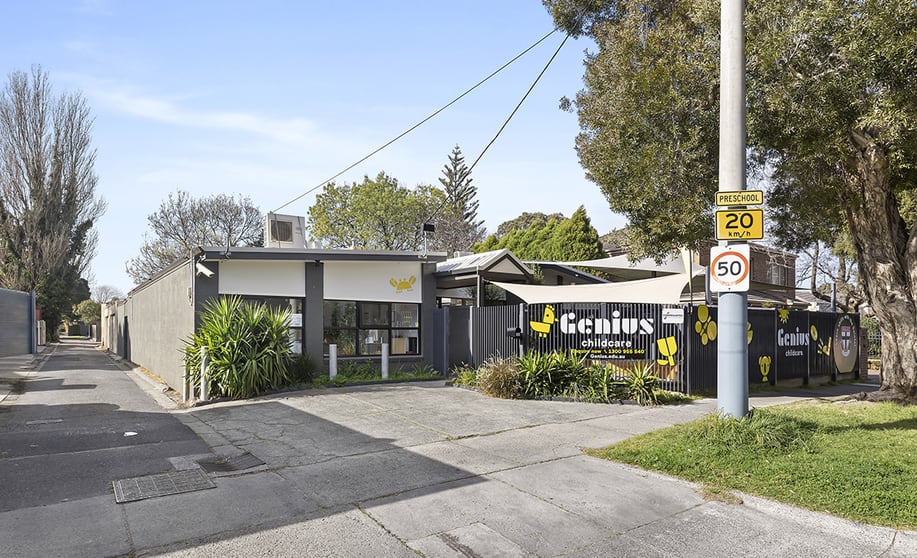 Click to view all images 206 Tramway Parade Beaumaris VIC 3193 - Image 1