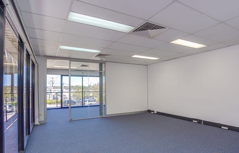 Click to view all images 3/10 Welch Street Underwood QLD 4119 - Image 3