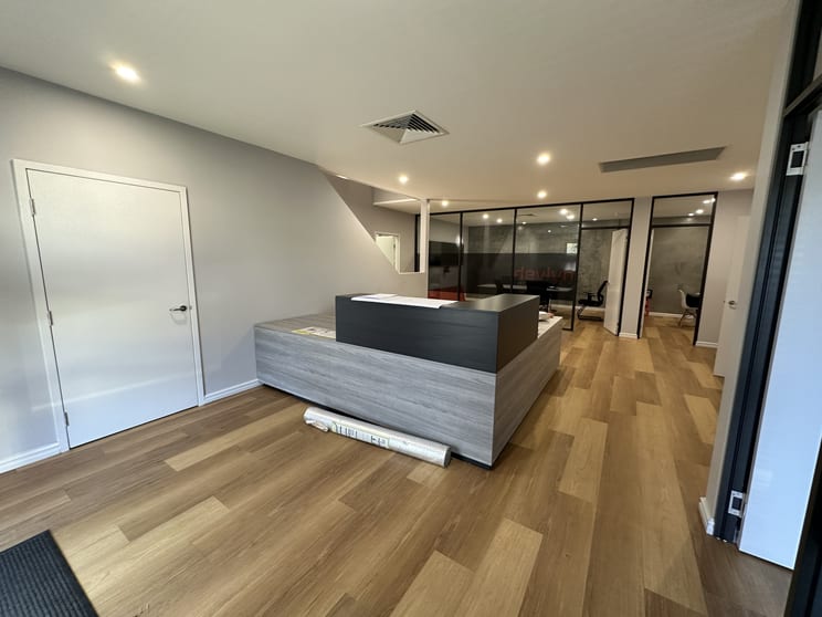 Click to view all images 4/11 Worcestor Bend Davenport WA 6230 - Image 2