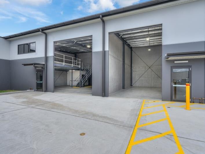 Click to view all images 42 Spitfire Place Rutherford NSW 2320 - Image 3