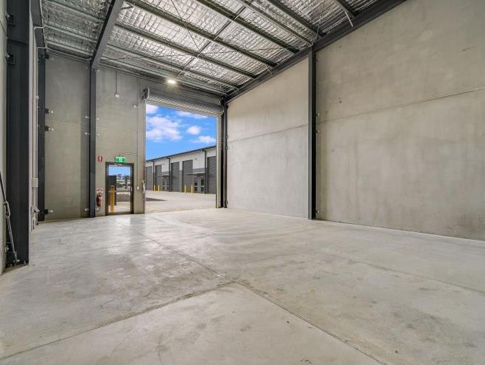 Click to view all images 42 Spitfire Place Rutherford NSW 2320 - Image 2