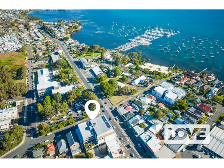 Click to view all images 4/635-637 Pacific Highway Belmont NSW 2280 - Image 2