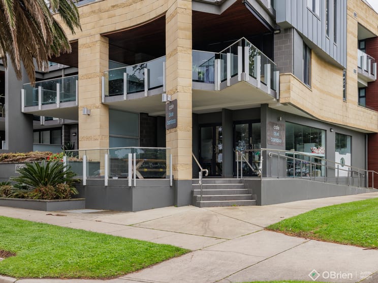Click to view all images 1/4 The Esplanade Cowes VIC 3922 - Image 1