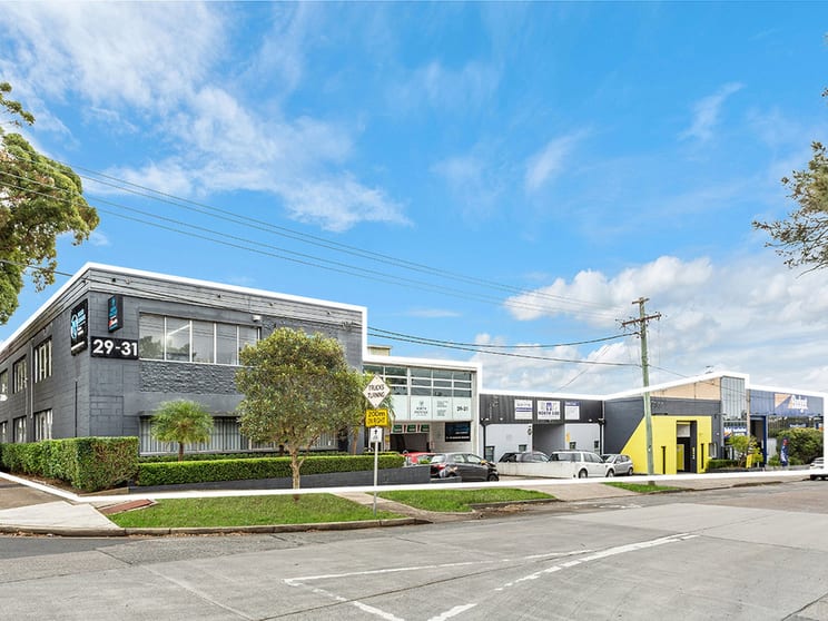 Click to view all images 17-31 Carlotta Street Artarmon NSW 2064 - Image 3