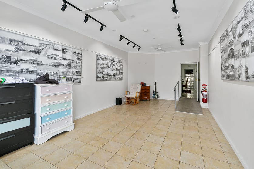 Click to view all images 61 George Street Moonta SA 5558 - Image 3