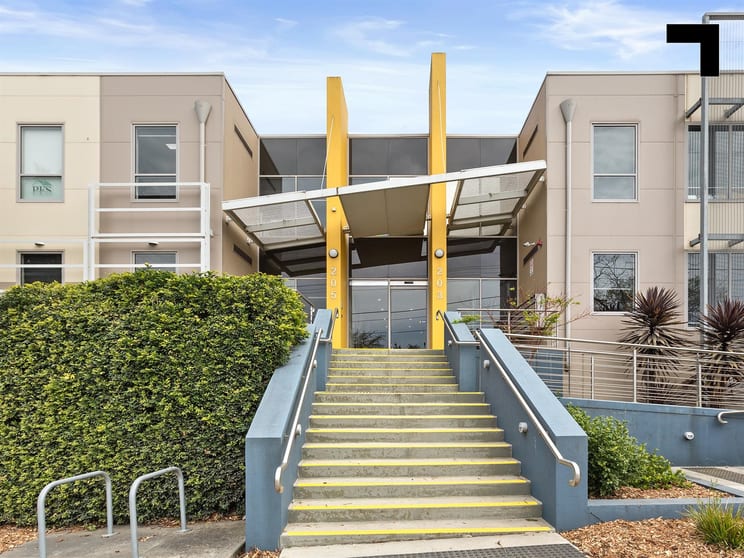 Click to view all images 2.01/203-205 Blackburn Road Mount Waverley VIC 3149 - Image 2