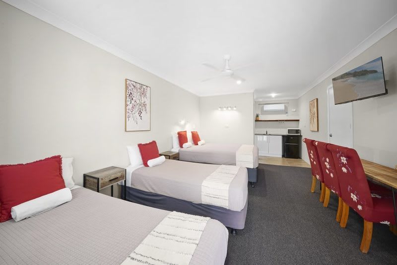 Click to view all images North Haven NSW 2443 - Image 3