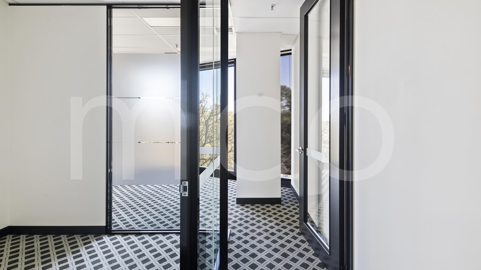 Click to view all images Suite 410/1 Queens Road Melbourne VIC 3004 - Image 3
