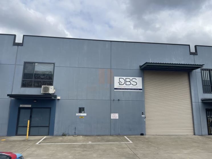 Click to view all images Unit 5/3 Dursley Road Yennora NSW 2161 - Image 2