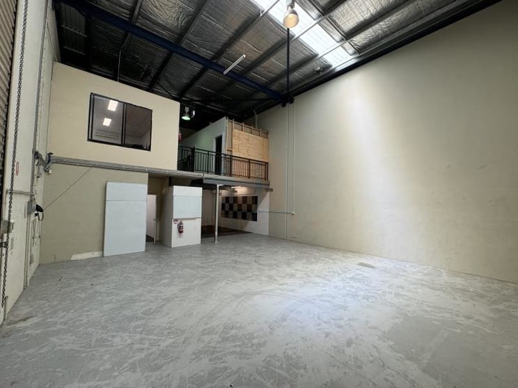 Click to view all images Unit 5/3 Dursley Road Yennora NSW 2161 - Image 3