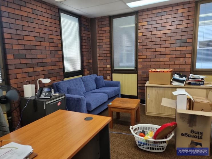Click to view all images Rockhampton City QLD 4700 - Image 3