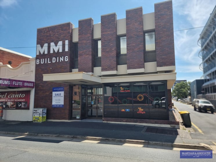 Click to view all images Rockhampton City QLD 4700 - Image 2