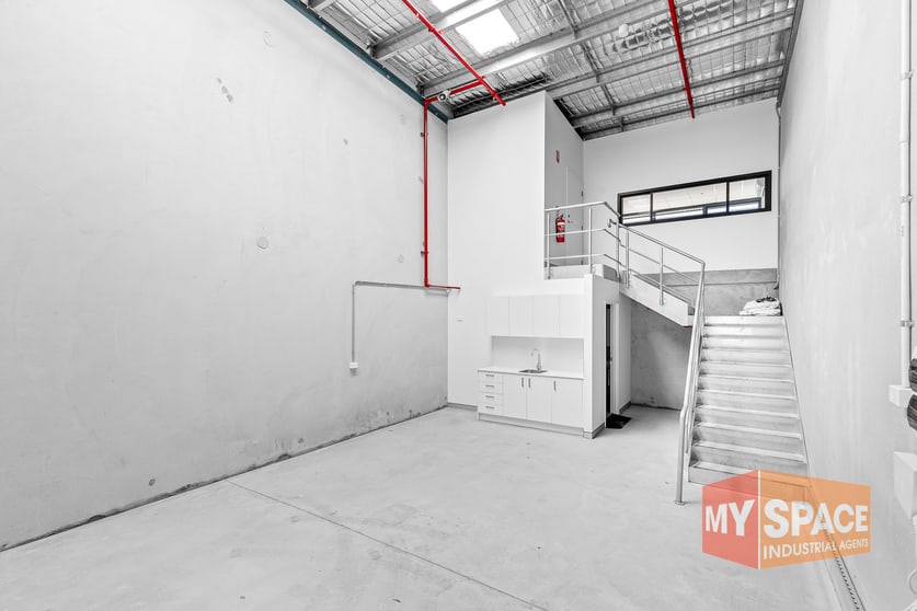 Click to view all images 125/2 The Crescent Kingsgrove NSW 2208 - Image 2