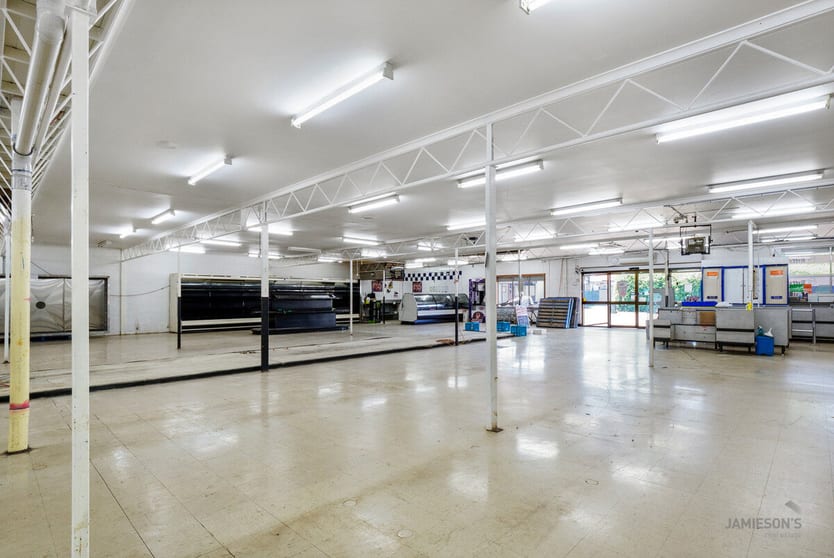 Click to view all images 38 William Street Westbury TAS 7303 - Image 2