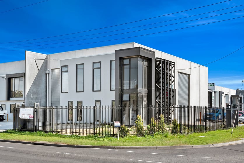 Click to view all images 70 Moon Street Moolap VIC 3224 - Image 2