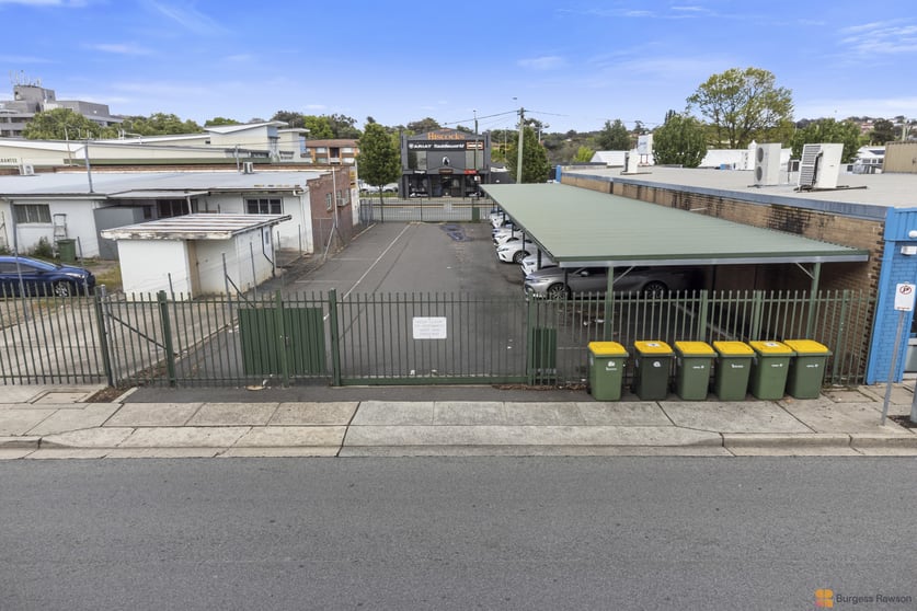 Click to view all images 172 Crawford Street Queanbeyan NSW 2620 - Image 2