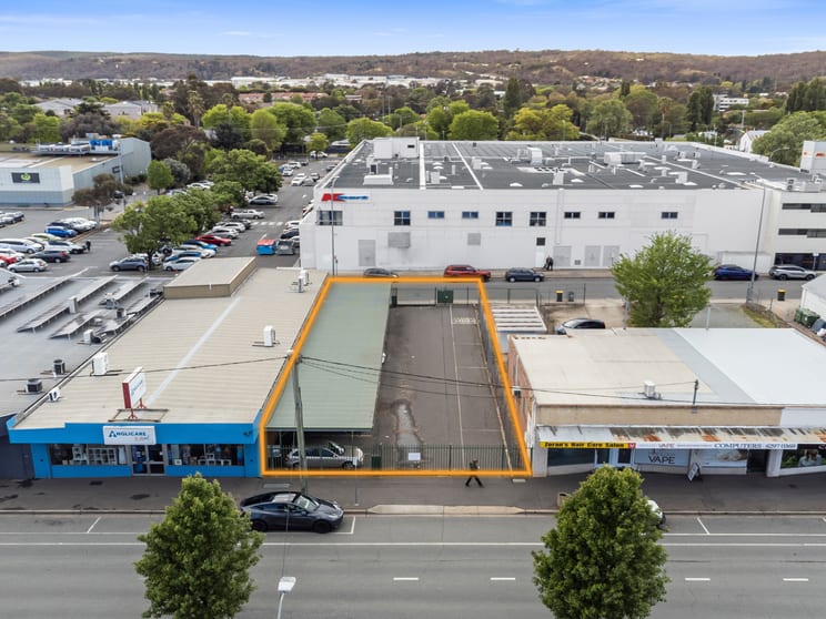 Click to view all images 172 Crawford Street Queanbeyan NSW 2620 - Image 1