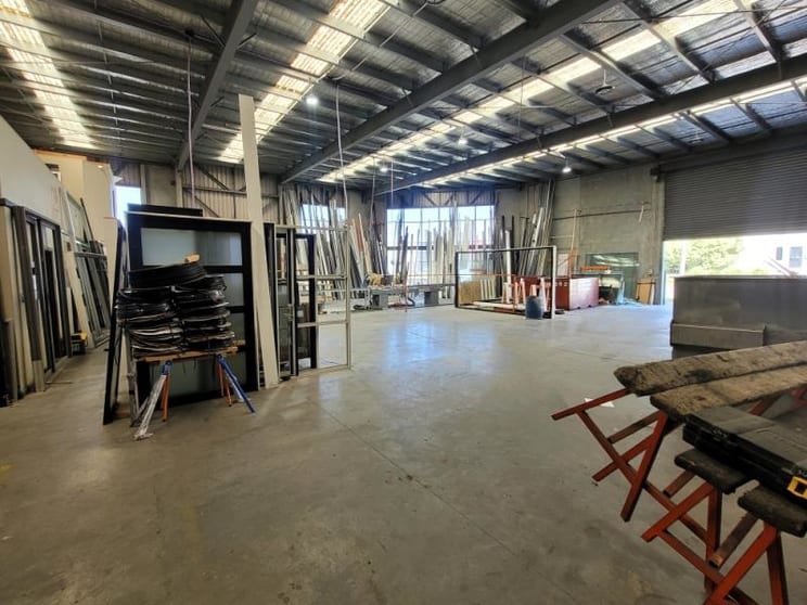 Click to view all images 24 Foden Avenue Campbellfield VIC 3061 - Image 3