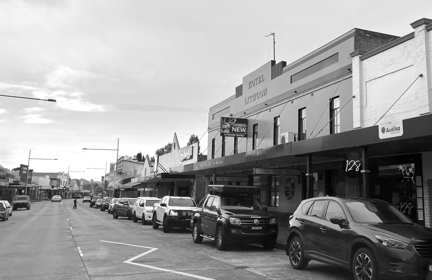 Click to view all images 130 Main Street Lithgow NSW 2790 - Image 1