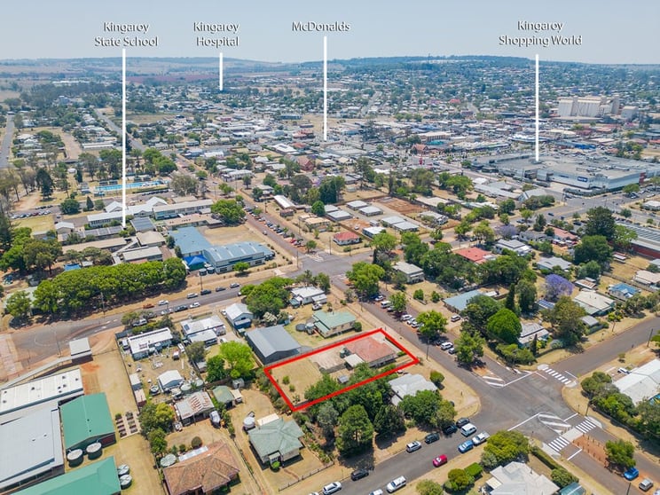 Click to view all images 13 William St Kingaroy QLD 4610 - Image 1