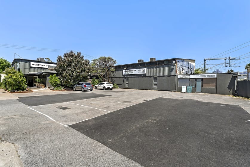 Click to view all images 2A Hawker Street Ovingham SA 5082 - Image 2