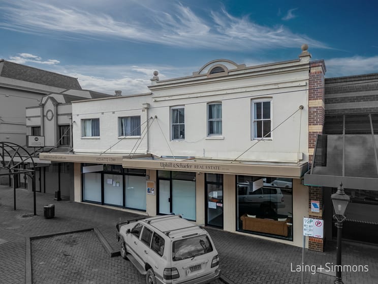 Click to view all images 127 Beardy Street Armidale NSW 2350 - Image 1