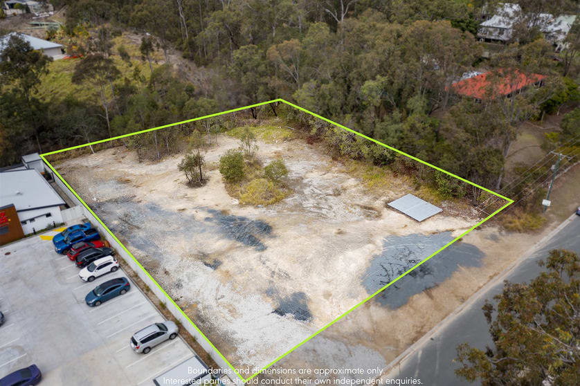 Click to view all images 4 Guara Grove Pimpama QLD 4209 - Image 4