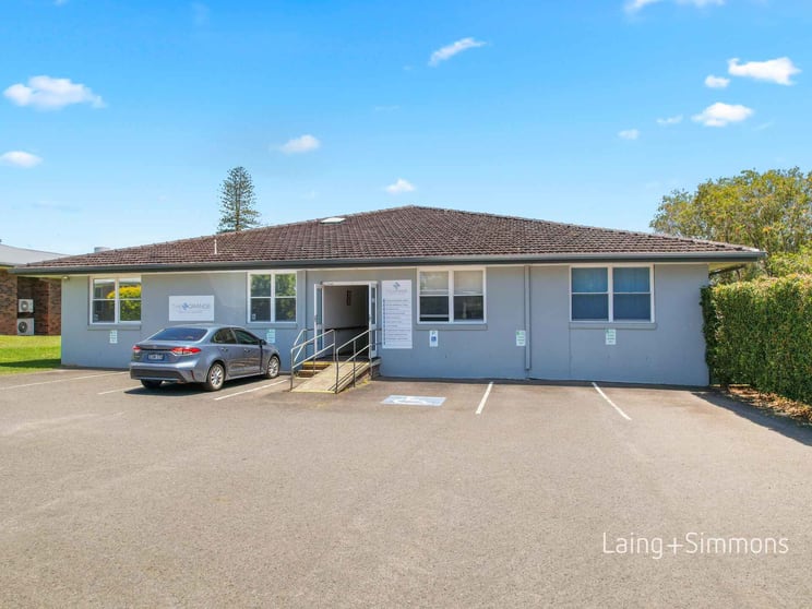 Click to view all images 9/9 Parker Street Port Macquarie NSW 2444 - Image 3