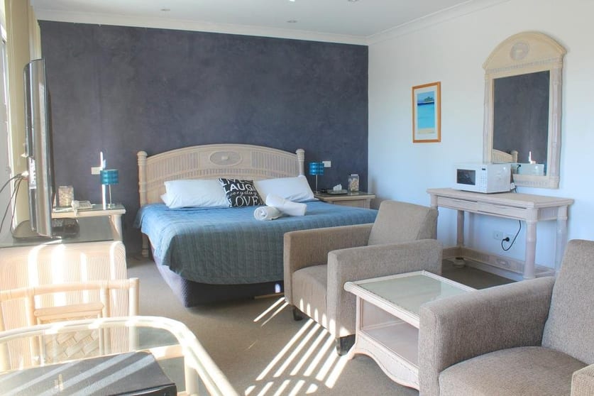 Click to view all images Hawks Nest NSW 2324 - Image 2