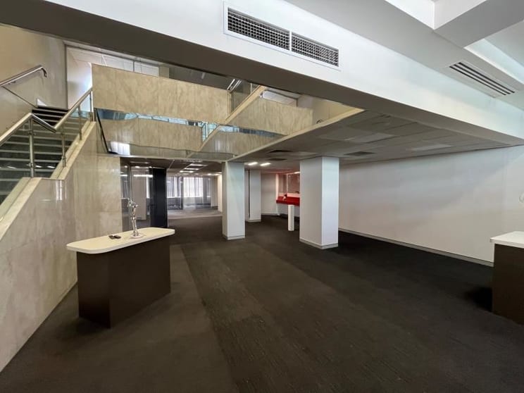 Click to view all images Former St George Bank Building/183-185 Summer Street Orange NSW 2800 - Image 2