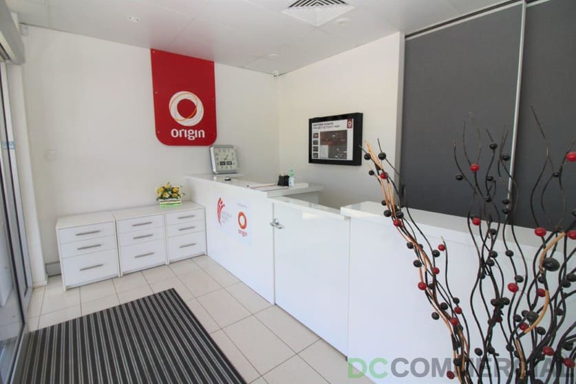Click to view all images 105 Murilla Street Miles QLD 4415 - Image 2