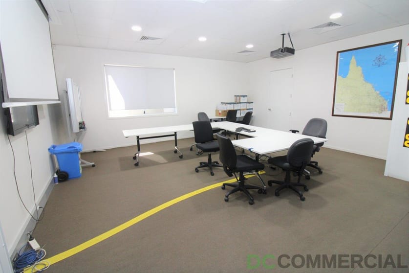 Click to view all images 105 Murilla Street Miles QLD 4415 - Image 3
