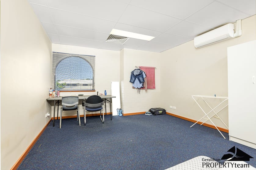 105 Durlacher Street Geraldton WA 6530 - Image 3