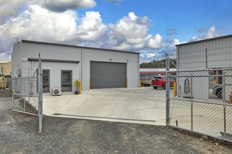 Click to view all images Unit 2/4 Legana Park Drive Legana TAS 7277 - Image 1