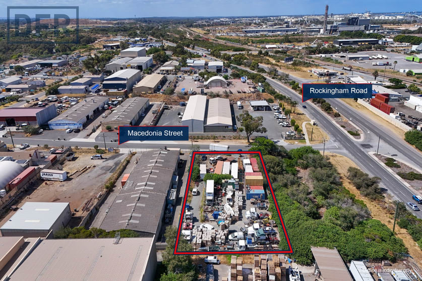 Click to view all images 31 Macedonia Street Naval Base WA 6165 - Image 2