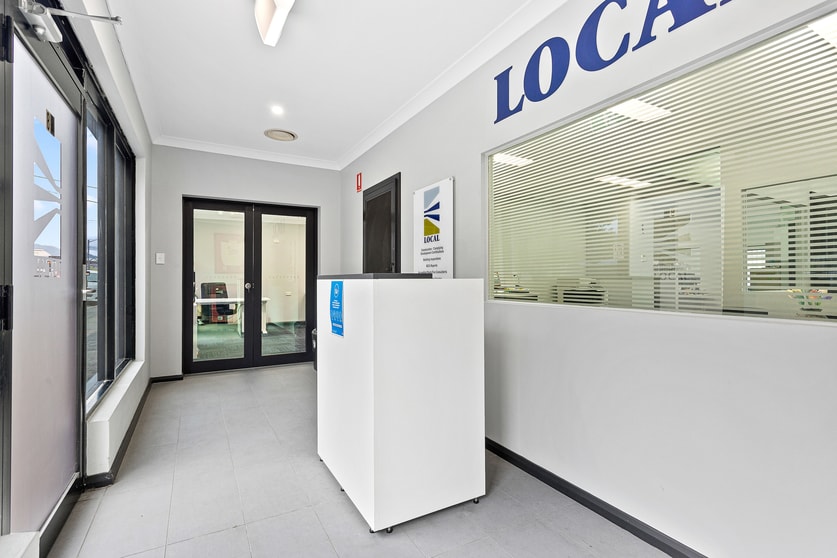 Click to view all images 48 Princes Highway Fairy Meadow NSW 2519 - Image 3