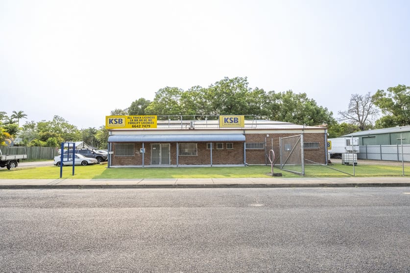 Click to view all images 3-7 New Street South Grafton NSW 2460 - Image 1