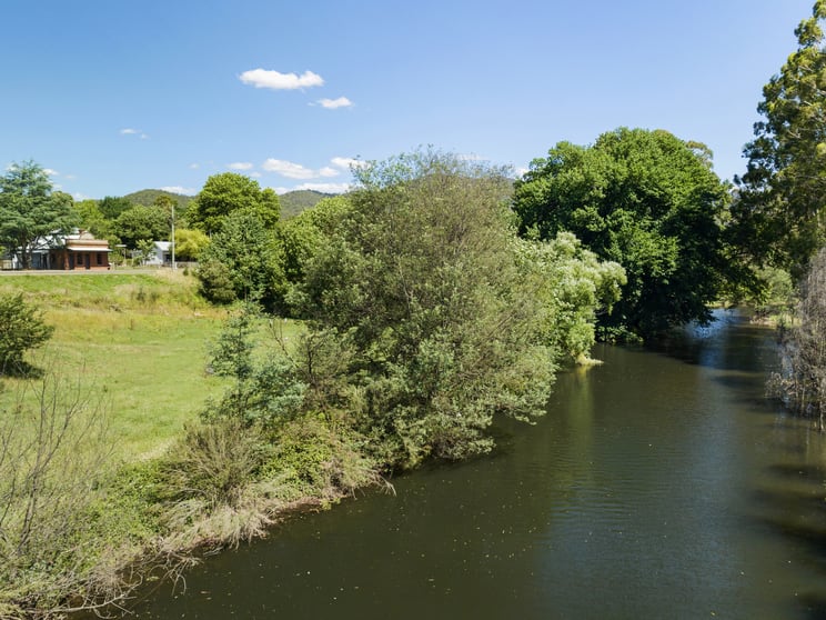 Click to view all images 27-29 Bank Street Jamieson VIC 3723 - Image 2