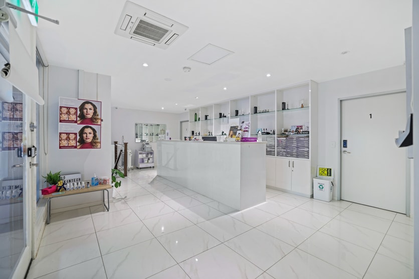 Click to view all images 1-5/1-7 Leicester Avenue Glen Waverley VIC 3150 - Image 2
