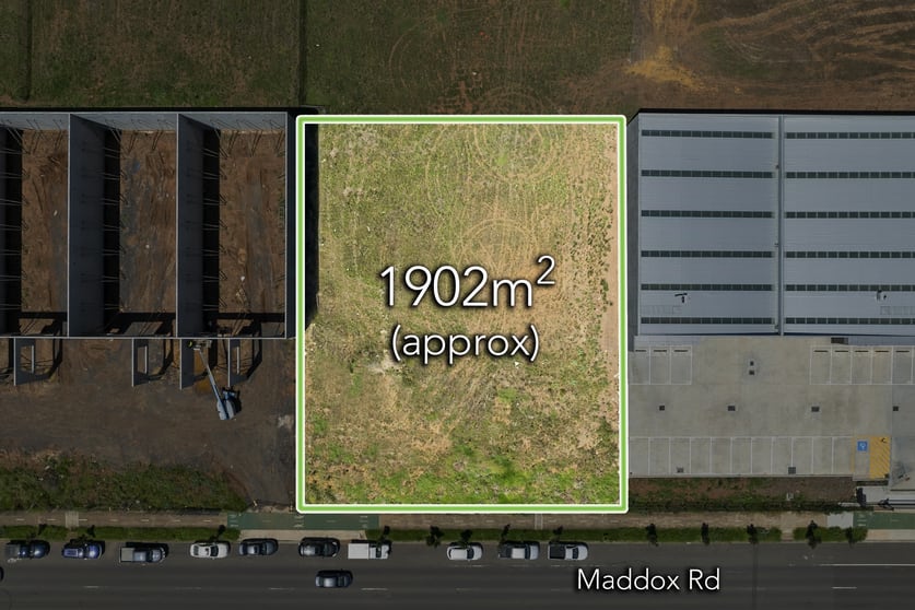 Click to view all images 156 Maddox Road Williamstown North VIC 3016 - Image 3