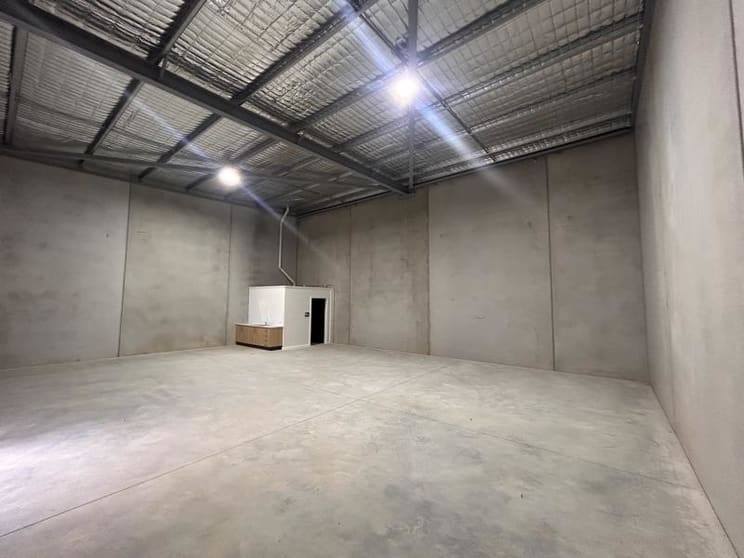 Unit 3/4 Ash Street Orange NSW 2800 - Image 2