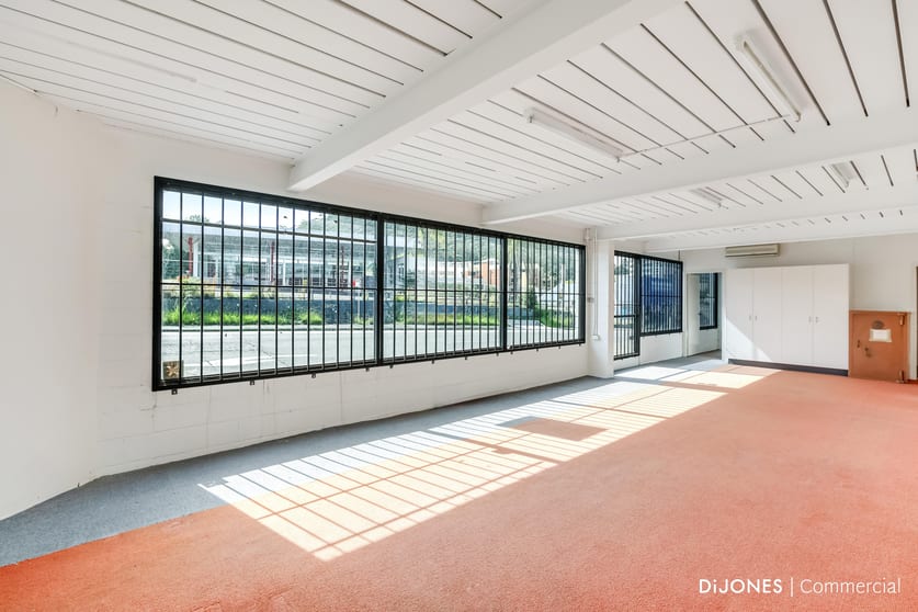 Click to view all images 332A Mann Street Gosford NSW 2250 - Image 3