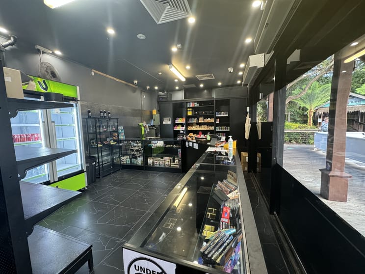18/370 Shute Harbour Road Airlie Beach QLD 4802 - Image 3