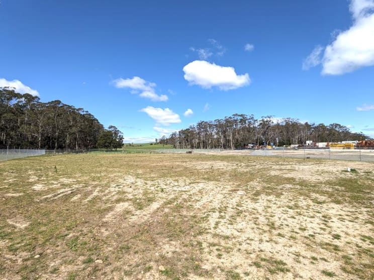 Click to view all images 13 Anatola Court Latrobe TAS 7307 - Image 2