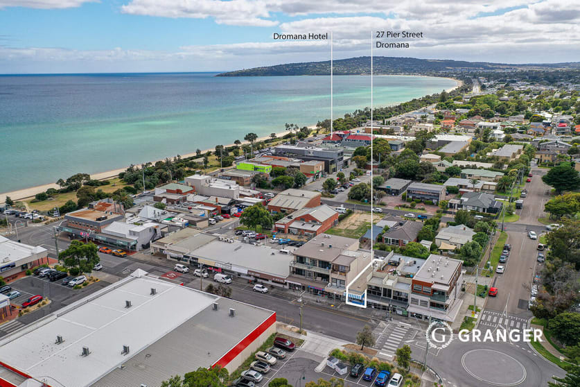 Click to view all images 27 Pier Street Dromana VIC 3936 - Image 3
