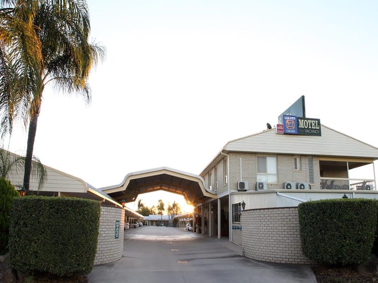 Click to view all images Goondiwindi QLD 4390 - Image 3